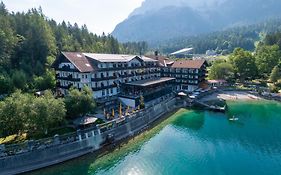 Eibsee Hotel